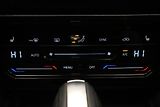 Volkswagen Passat 2,0 TDI 110 kW DSG Elegance Zá - náhled 21