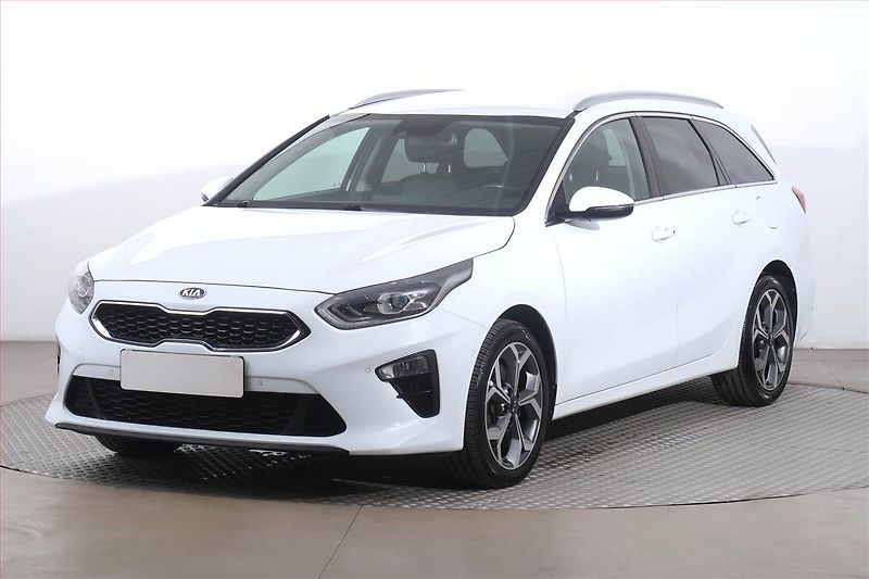 Kia Ceed (2021) 1.6 CRDi MHEV, Automat - fotka 2 z 26