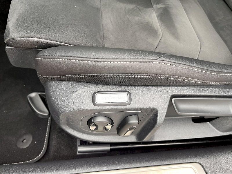 Volkswagen Arteon (2022) 1,5TSI 110KW R-LINE - fotka 16 z 25