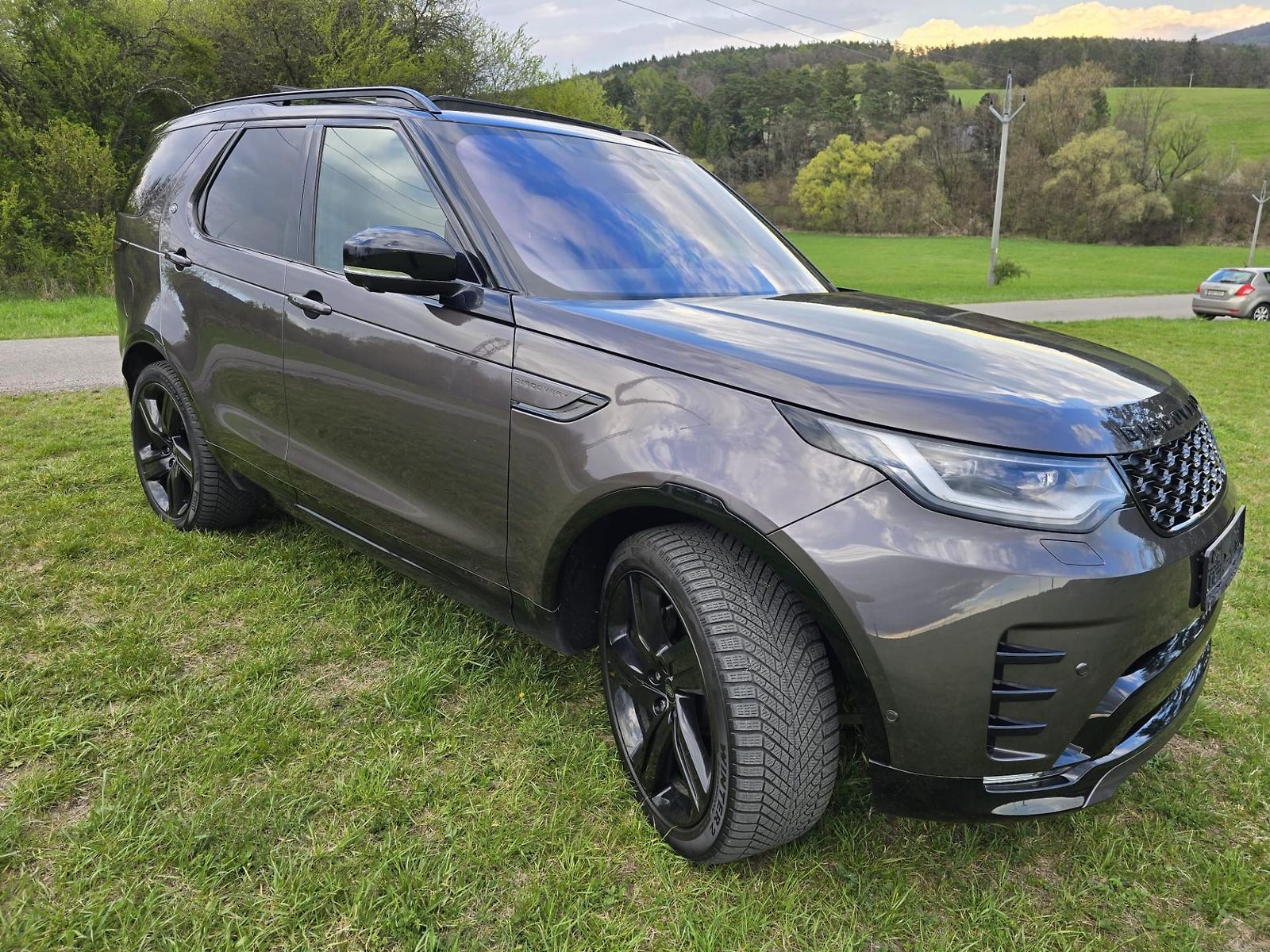Land Rover Discovery 3,0 R-Dynamic HSE D300 7-míst