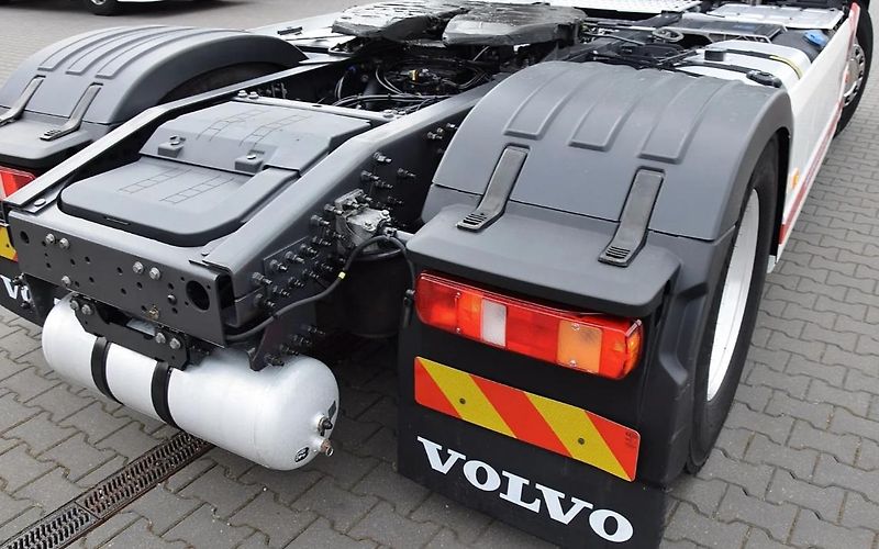 Volvo FH (2023) 500 tahač EURO 6 - fotka 7 z 22