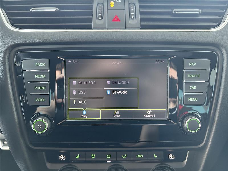 Škoda Octavia 2,0   TSI 162kW,RS,SERVISKA,MA - fotka 16 z 28
