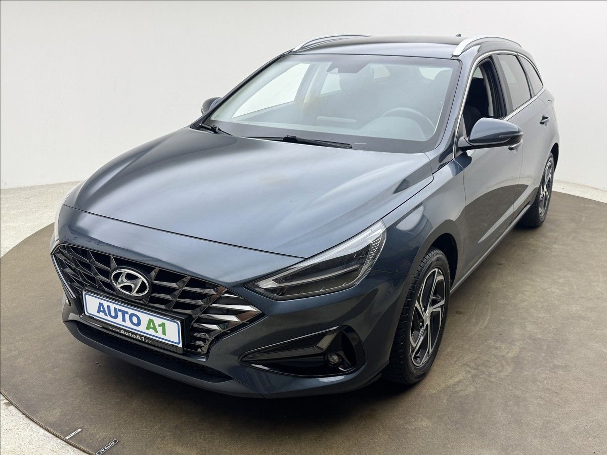 Hyundai i30 1,5 80kW DPH 1MAJ SMART TAŽNÉ