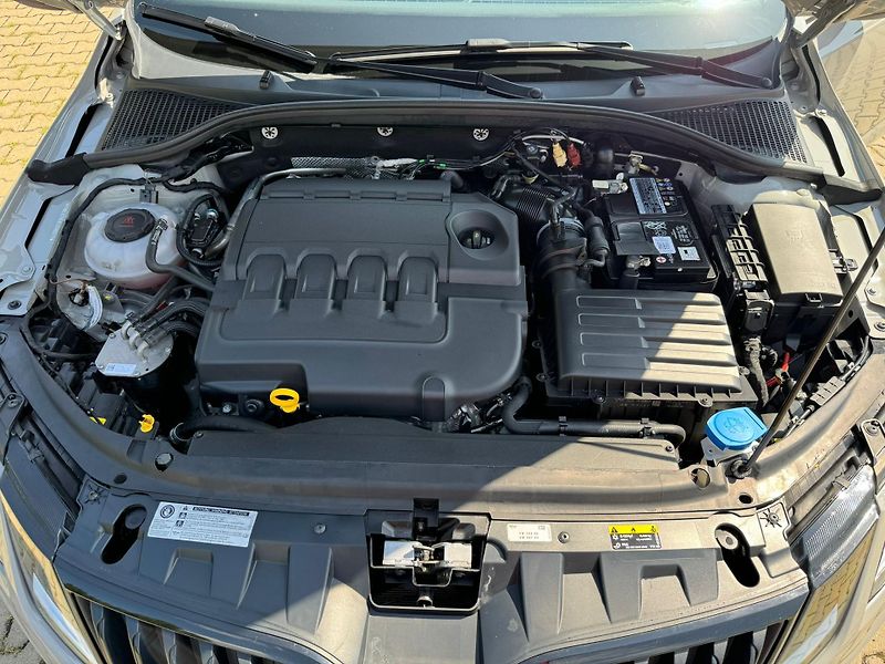 Škoda Octavia (2019) RS TDI 135KW  4x4 kombi  - fotka 22 z 30