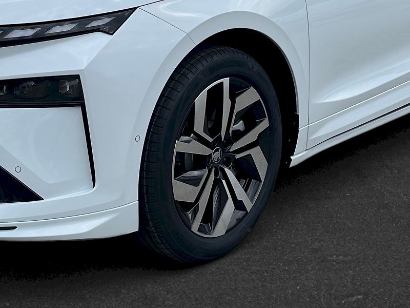 Škoda Enyaq (2026) Sportline 85 kWh 210 kW - fotka 14 z 35