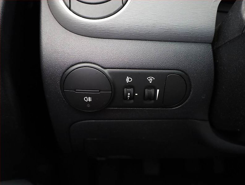 Hyundai i10 (2008) 1.1, po STK, jezdí výborně - fotka 11 z 12