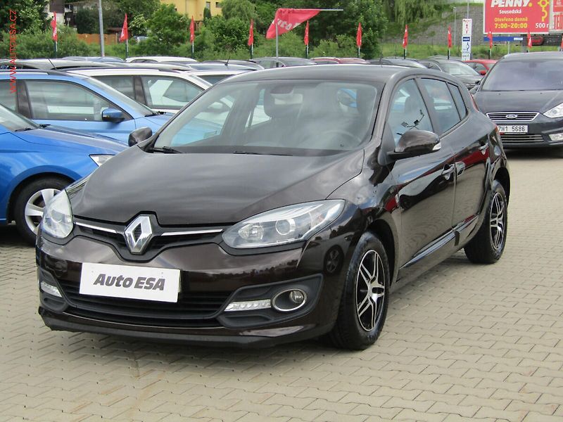 Renault Mégane (2014) 1.6i, 1.maj,ČR, autoAC, temp - fotka 3 z 18