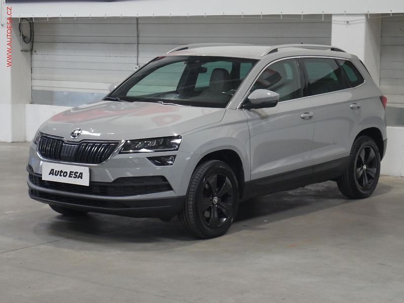 Škoda Karoq (2017) 1.5TSi, ČR, Style, DSG, kůže - fotka 3 z 28