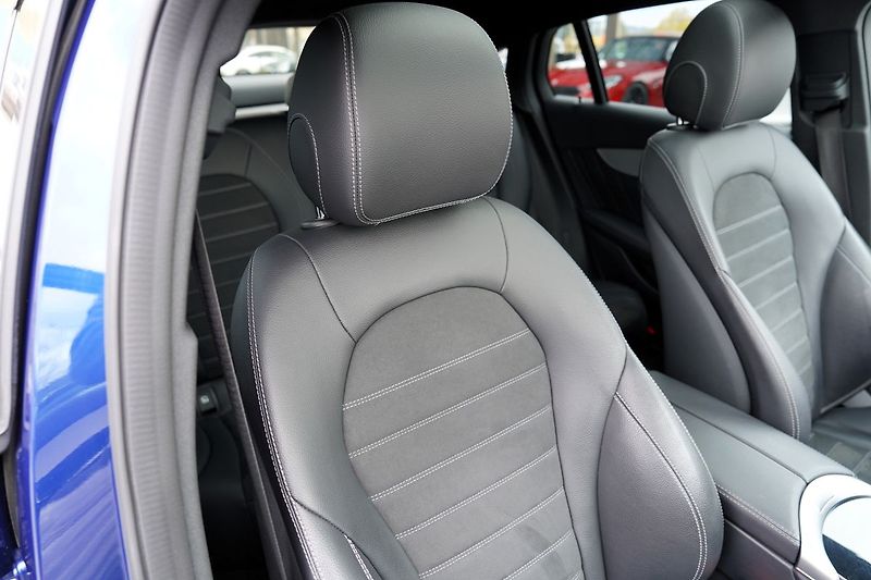 Mercedes-Benz GLC 300 de 4Matic Coupe AMG,ČR - fotka 29 z 46