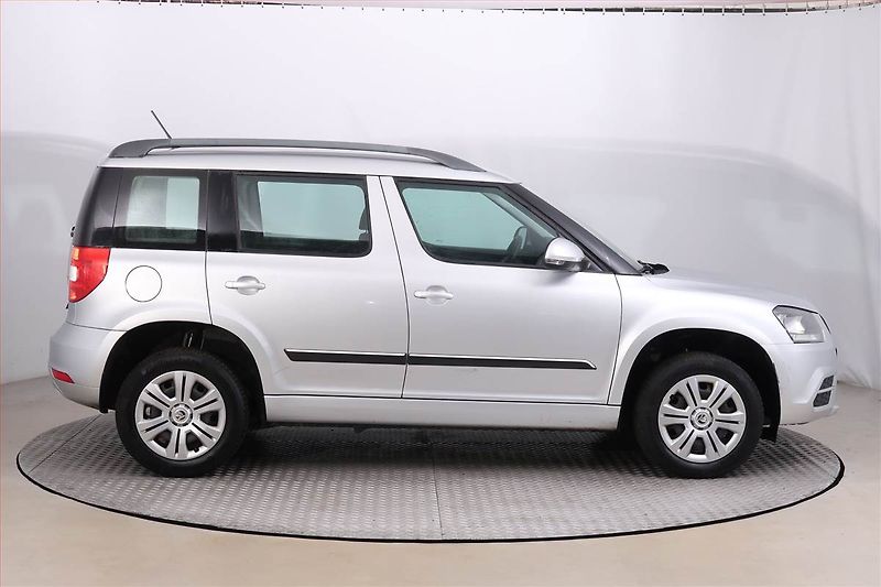 Škoda Yeti (2015) 1.2 TSI - fotka 6 z 13