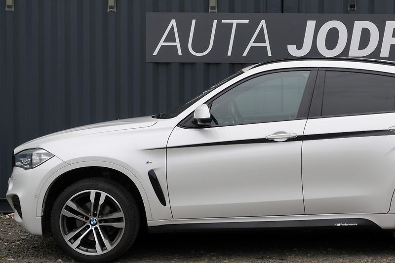 BMW X6 30d, ČR, Tažné, Harman, ACC - fotka 2 z 44