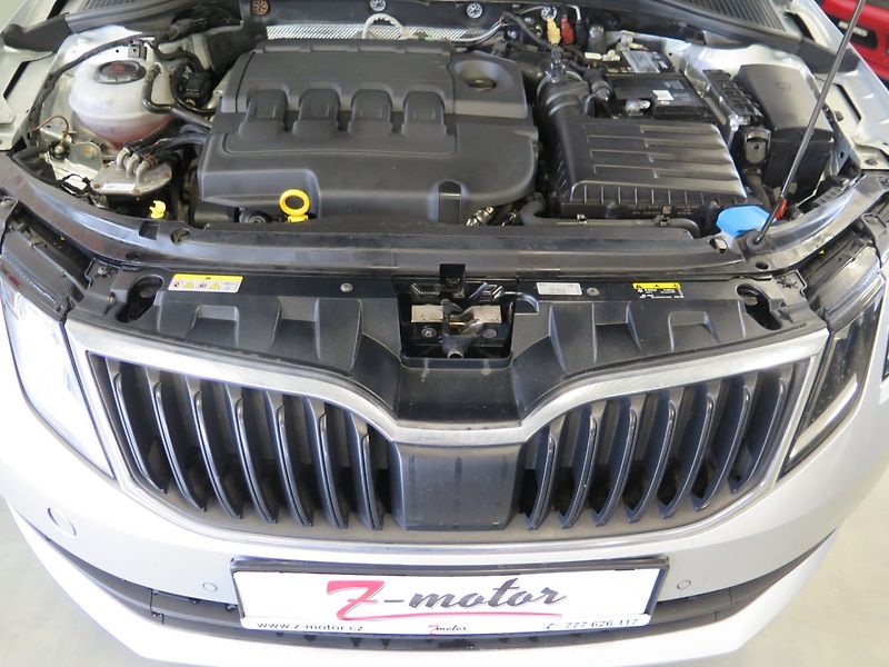 Škoda Octavia (2020) 2.0TDI,DSG,kamera,klim,navi - fotka 23 z 27