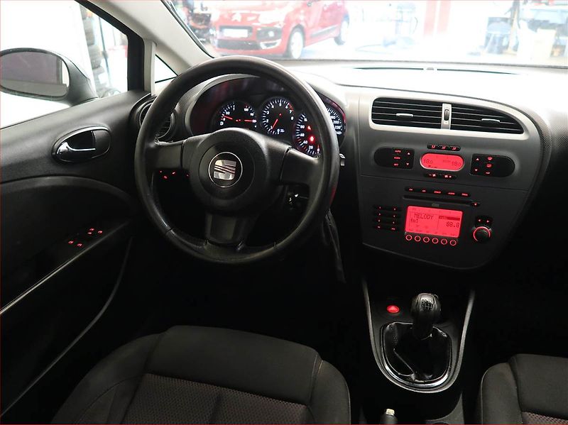 Seat Leon (2008) 1.6, Tempomat - fotka 7 z 13