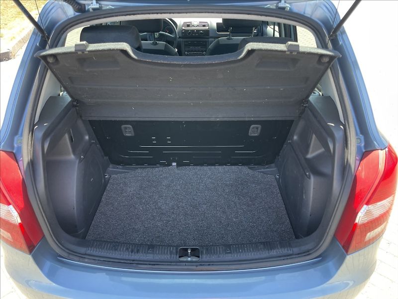 Škoda Fabia 1,4 i 16V 63kw Klima ESP Ambie - fotka 9 z 29