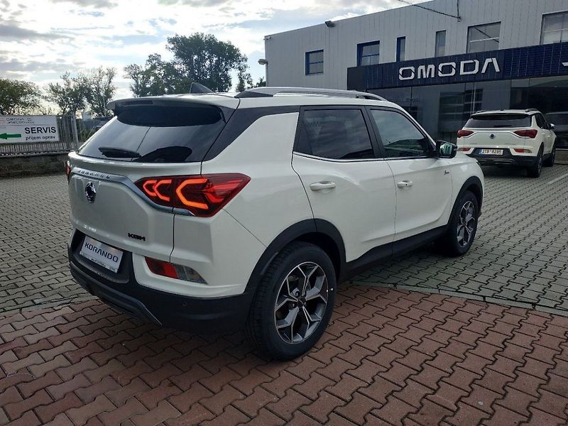 KGM Korando 1.5T, SMART,4WD, MT, SKLADEM - fotka 5 z 36
