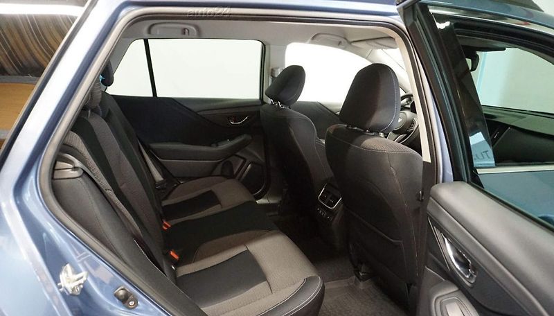 Subaru Outback 2.5i 4WD Active + tažné - fotka 7 z 13