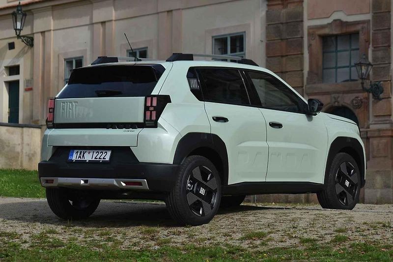 Fiat Grande Panda bude pro dvou až tříčlenné rodiny dobrým společníkem.