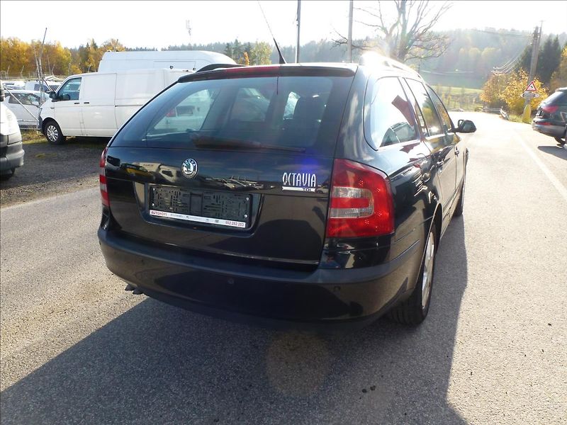 Škoda Octavia 1,9 TDI Pěkná - Bez koroze!!! - fotka 10 z 50