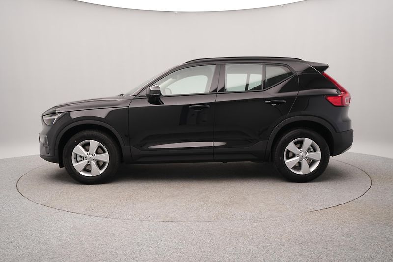 Volvo XC40 (2026) B3 AUT ESSENTIAL - fotka 9 z 20