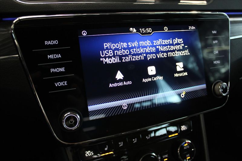 Škoda Superb 2.0 TDi DSG Style - fotka 18 z 28