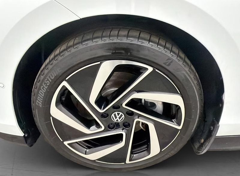 Volkswagen ID.7 Pro 360k Masáž Matrix HuD Pano - fotka 33 z 36