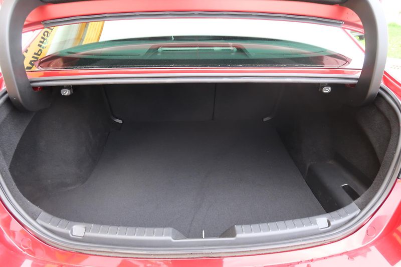 Mazda 3 SDN 2,0 X186 GT Plus, záruka - fotka 16 z 30