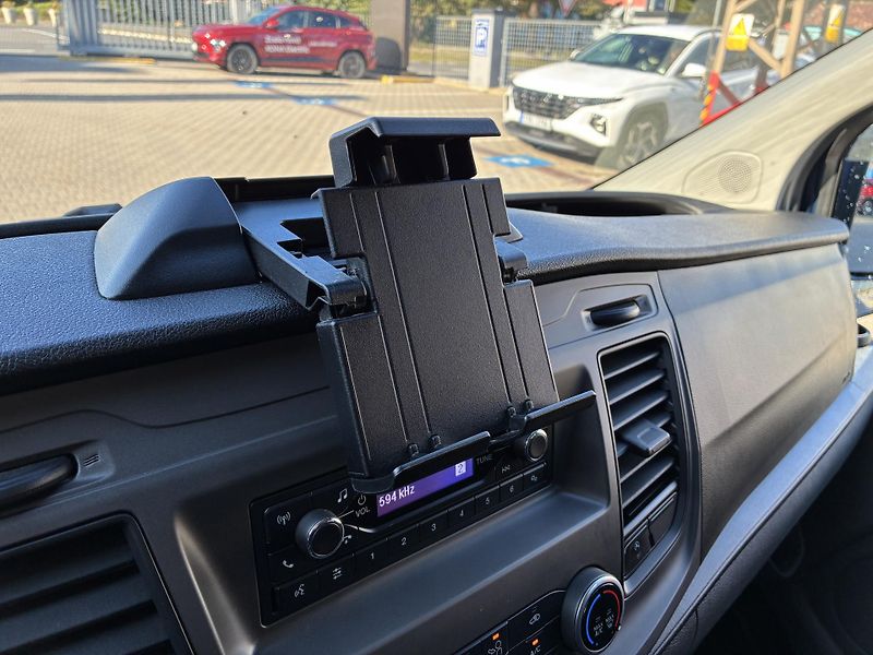 Ford Transit Custom 2.0-77kW REZERVACE - fotka 22 z 28