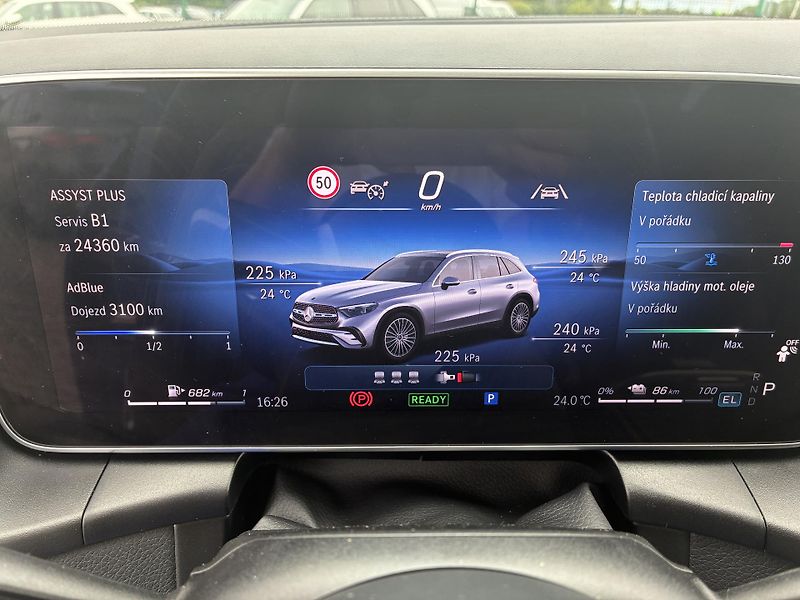 Mercedes-Benz GLC (2025) 300de 4MATIC - fotka 13 z 13