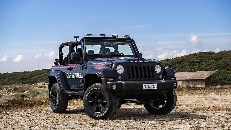 Mopar auto také odlehčil.