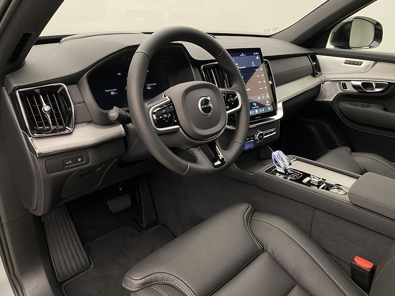 Volvo XC90 (2025) T8 AWD RECHARGE BLACK EDITION  - fotka 27 z 80