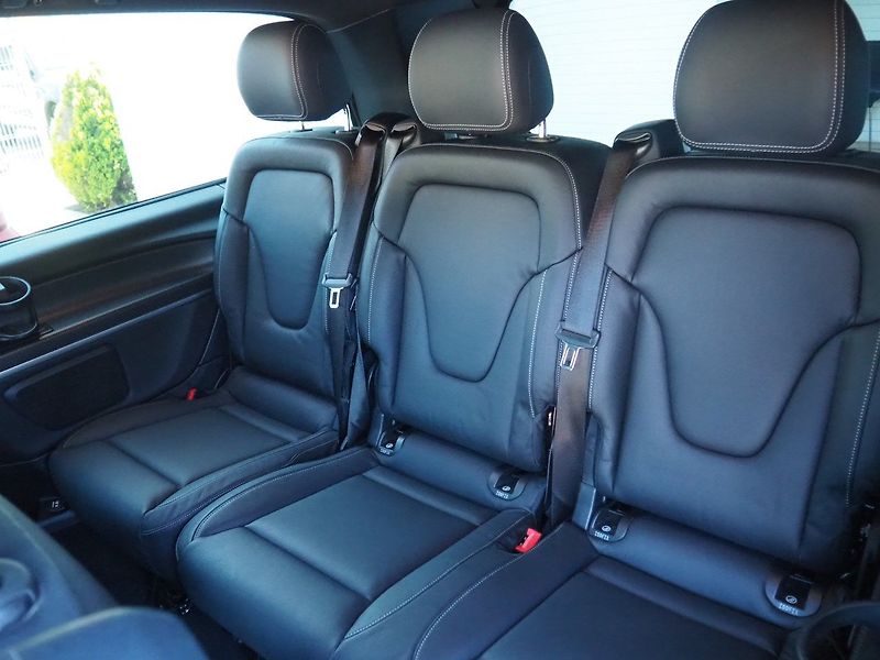 Mercedes-Benz Třídy V (2018) 250d 4Matic, 360 Kamera - fotka 12 z 38
