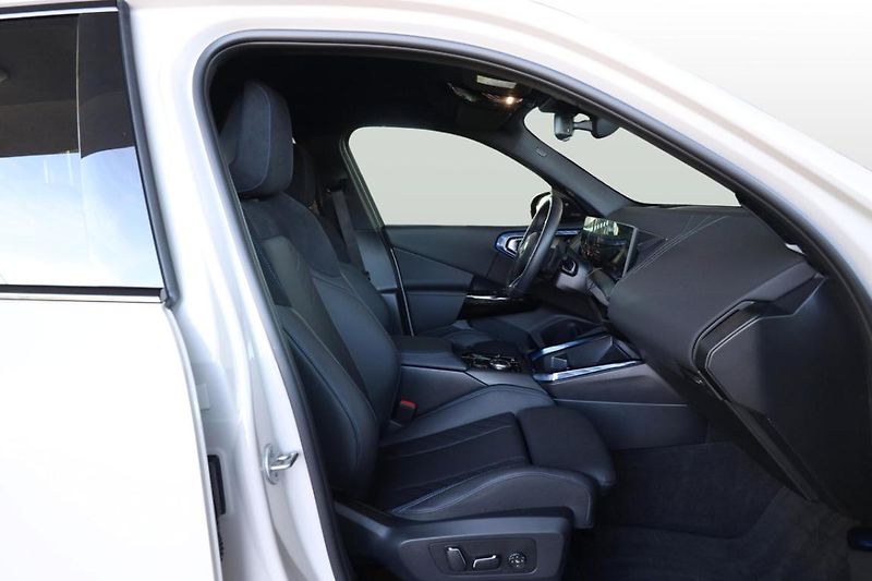 BMW X3 xDrive20d - fotka 24 z 31