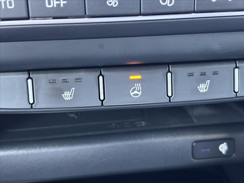 Kia Ceed 1,5 AT GT Line ZÁRUKA TÁŽNÉ - fotka 29 z 47