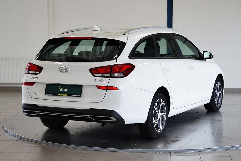 Hyundai i30 - fotka 2 z 6