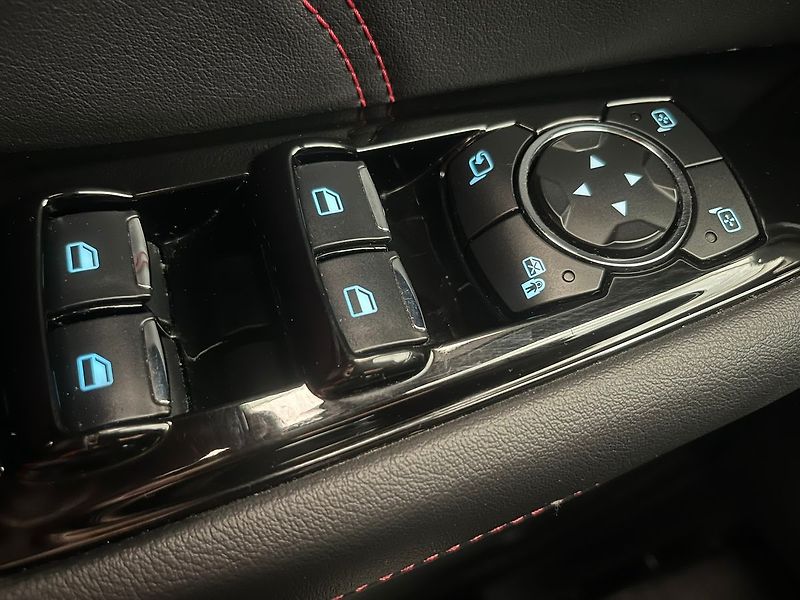 Ford S-MAX 2.5 HEV ST-Line 7míst - fotka 11 z 78