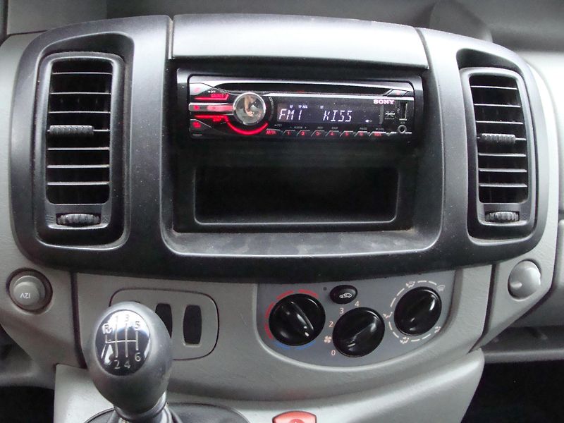 Renault Trafic 2.0 DCi L2H1, 66 kW, tažné - fotka 17 z 22