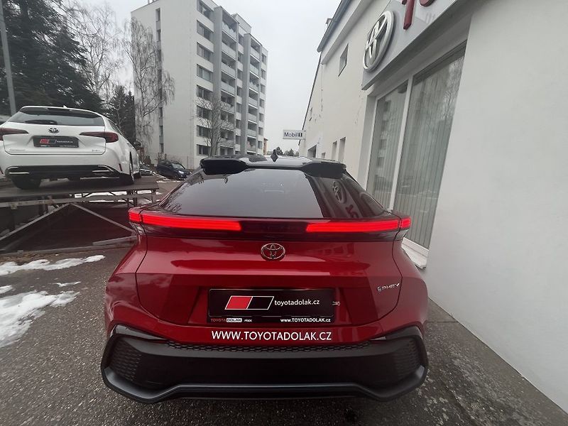Toyota C-HR 2.0L PHEV Executive - fotka 6 z 26