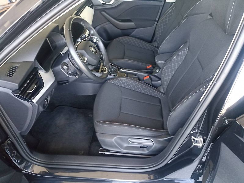 Škoda Kamiq (2023) 1.0 TSI 81kW DSG LED - fotka 6 z 31
