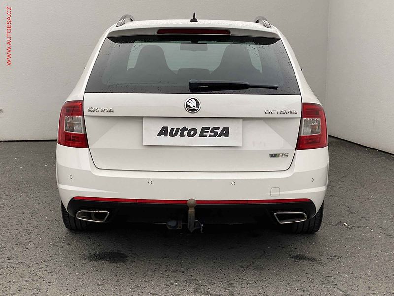 Škoda Octavia (2016) 2.0 TDi, RS, bixen, TZ, +kola - fotka 5 z 18