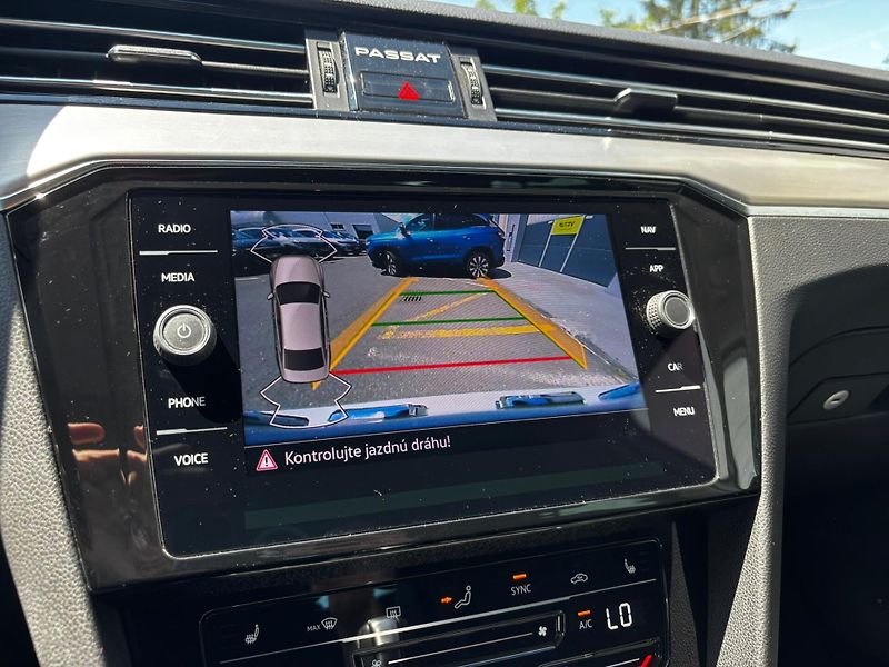Volkswagen Passat - fotka 10 z 18