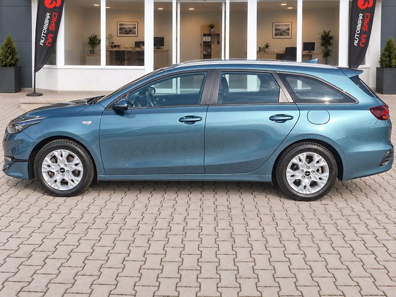 Kia Ceed (2023) SW 1.5T-GDI 118kW -1.MAJITEL - fotka 5 z 39