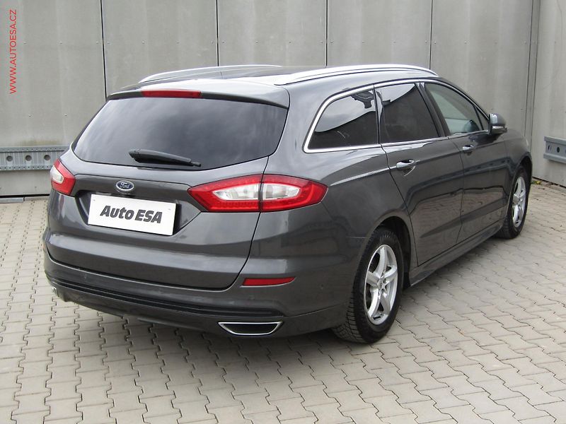 Ford Mondeo (2017) 2.0 TDCi, AT, autoAC - fotka 4 z 22