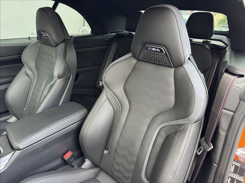 BMW M4 3,0 Competition M,390kw,xDrive - fotka 26 z 50