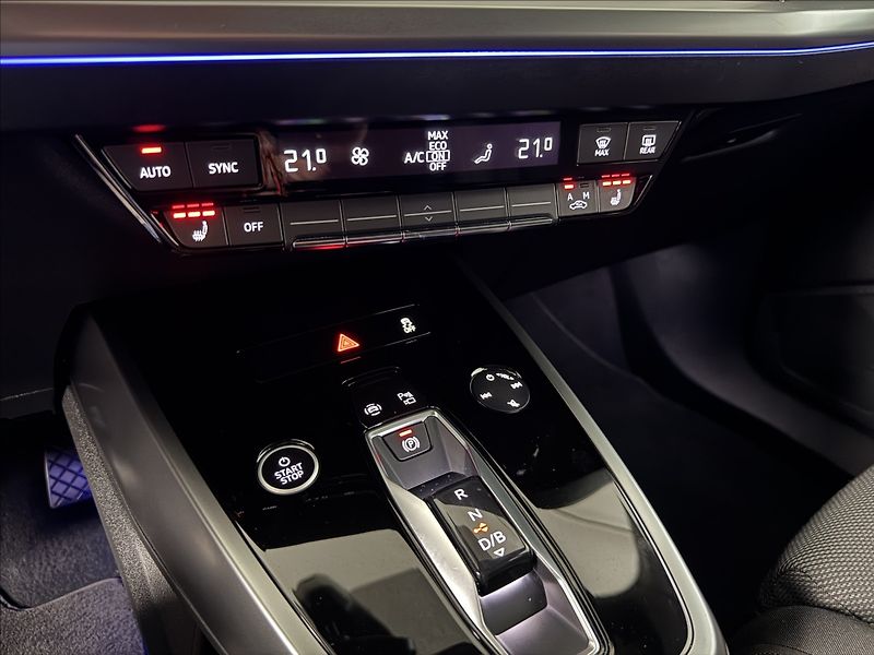 Audi Q4 e-tron 150kW Sport LED Kamera HUD - fotka 43 z 48