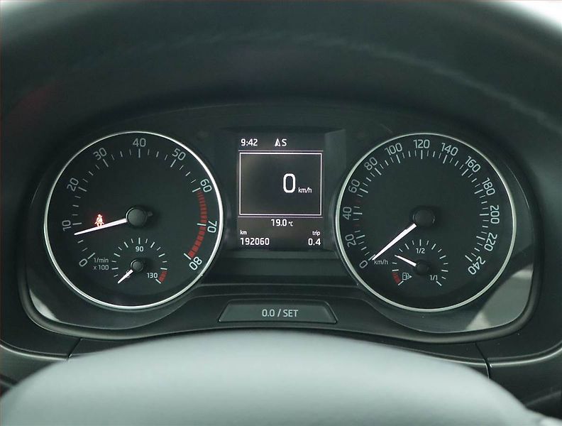 Škoda Fabia (2016) Style 1.2 TSI, Serv.kniha - fotka 11 z 16
