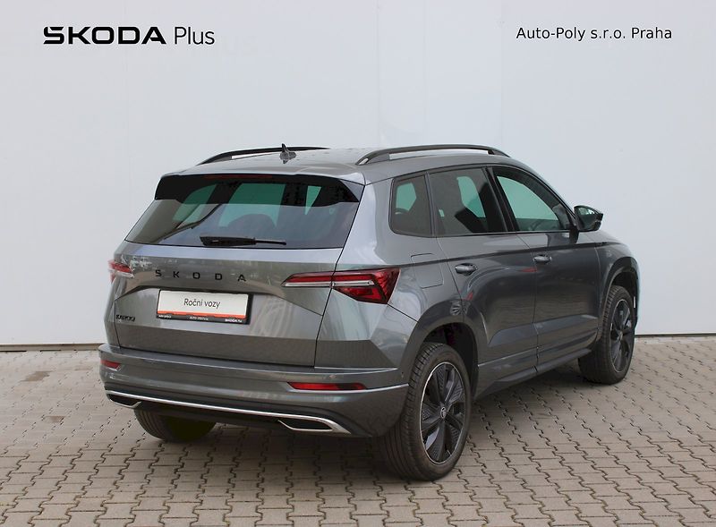 Škoda Karoq (2025) Sportline 1.5 TSI 110kw DSG - fotka 2 z 25