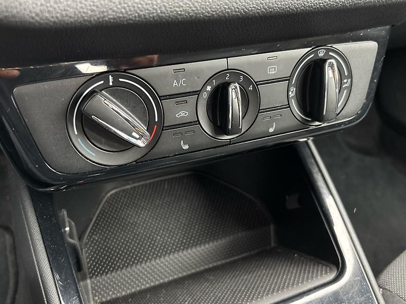 Škoda Fabia SELECTION - fotka 20 z 26