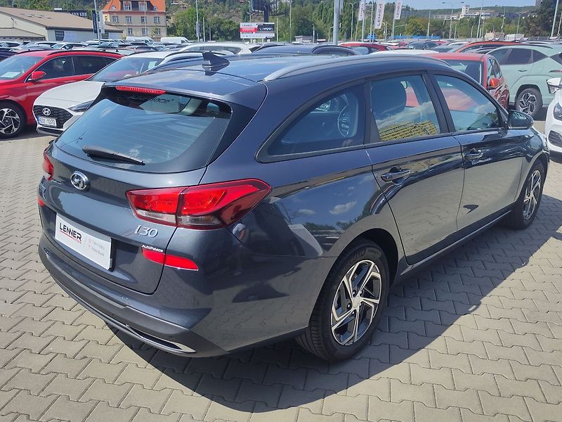 Hyundai i30 1.0 T-GDI/88kW Comfort - fotka 5 z 28