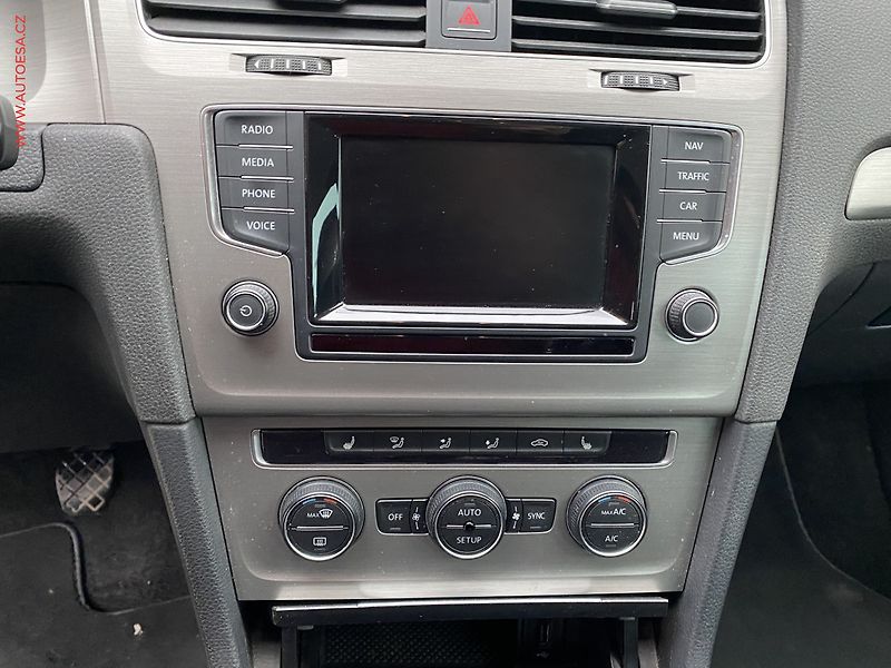 Volkswagen Golf (2014) 1.4 TSi, Comfortline, navi - fotka 10 z 19
