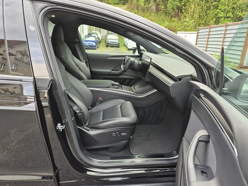 Tesla Model X 100kwH PLAID 750kw TZ - fotka 16 z 48